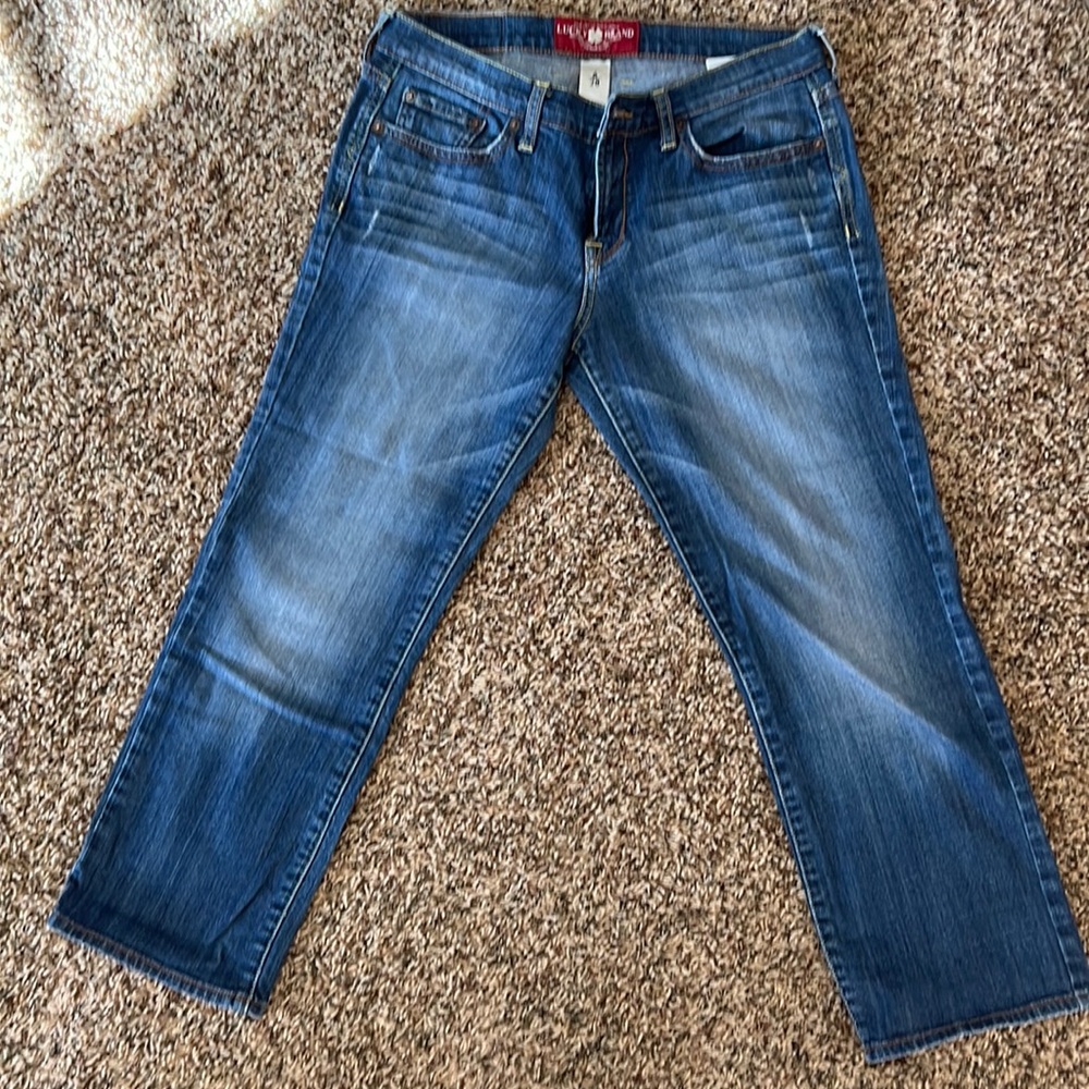 Lucky brand straight leg capris